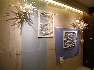 壁の花 四人展・合作